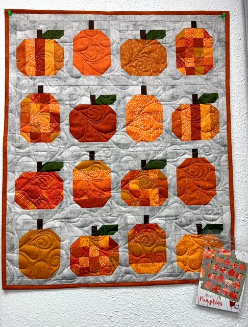 Mini Pumpkins Wall Hanging
